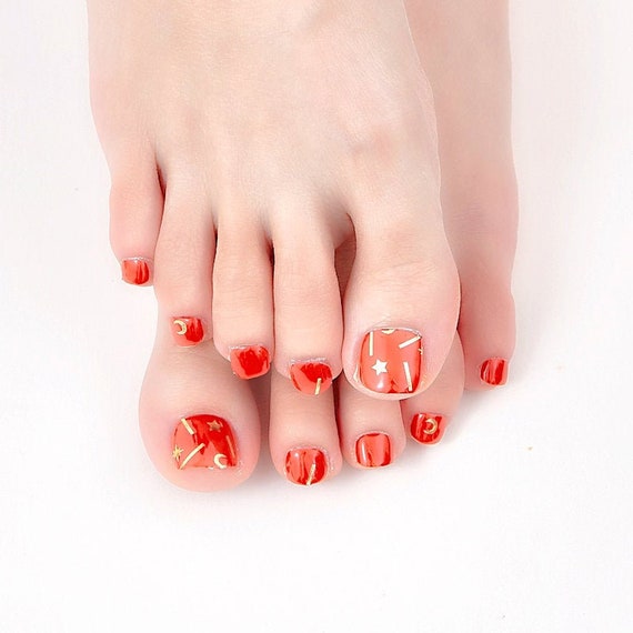 DIY Toe Nail Designs: Easy Ideas For Beginners | Simple toe nails, Simple nail  designs, Easy toe nail designs