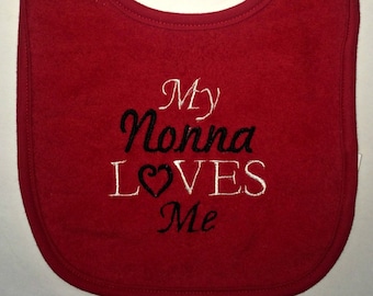 Babero bordado personalizado "Mi Nonna me ama"