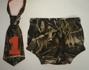 Camo diaper cover and neck tie