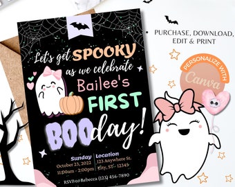 Puede incluir: Una invitación imprimible en negro y rosa para una fiesta de primer cumpleaños con temática de Halloween. La invitación presenta un lindo fantasma con un lazo rosa y una calabaza. El texto de la invitación dice "Let's get spooky as we celebrate Bailee's first Boo Day!" con detalles de la fecha, hora y lugar de la fiesta.