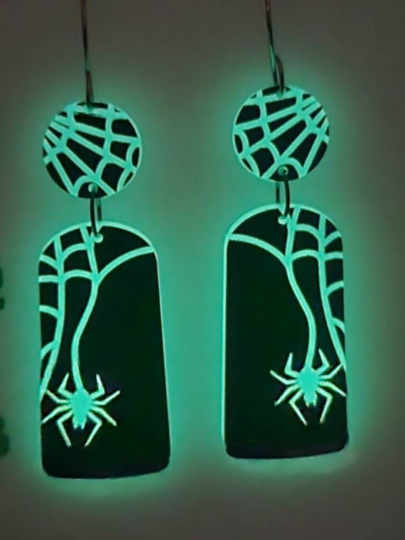 spizike glow in the dark