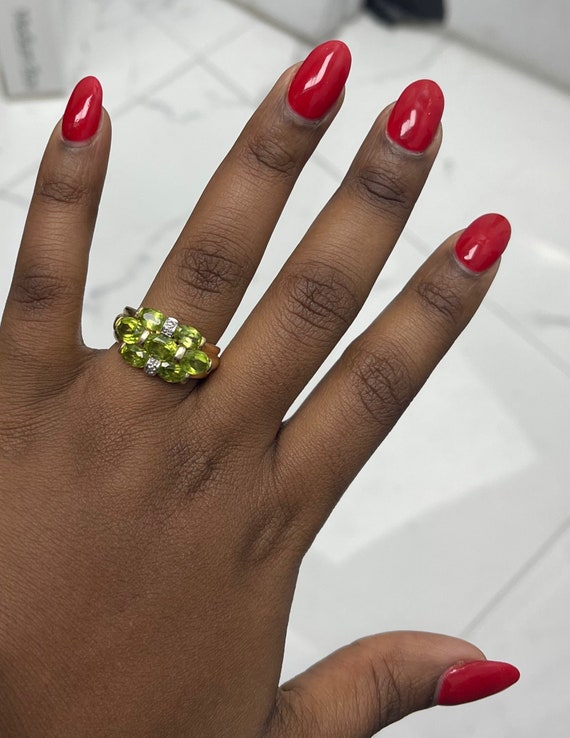 14K Yellow Gold Oval Cut Peridot Ring - image 4