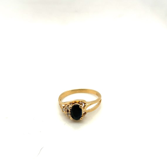 14K Yellow Gold Diamond & Oval Sapphire Ring