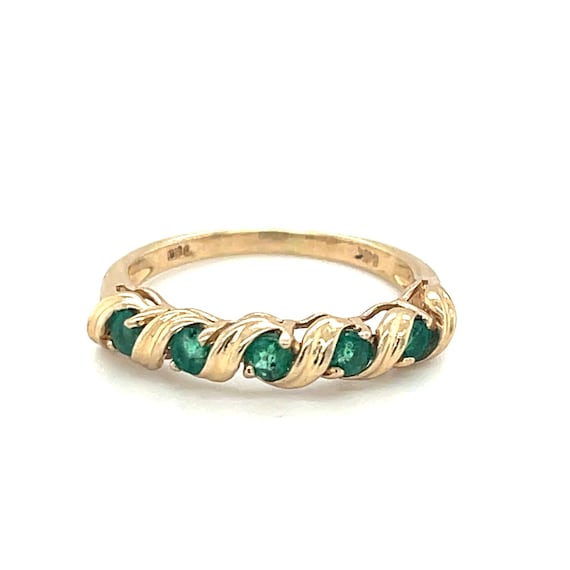 14K Yellow Gold Round Cut Emerald Ring