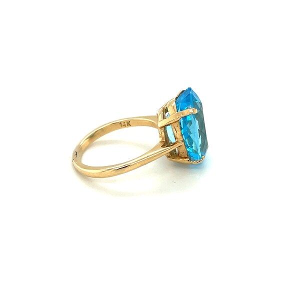 14K Yellow Gold Oval cut Blue Topaz Solitaire Ring - image 5