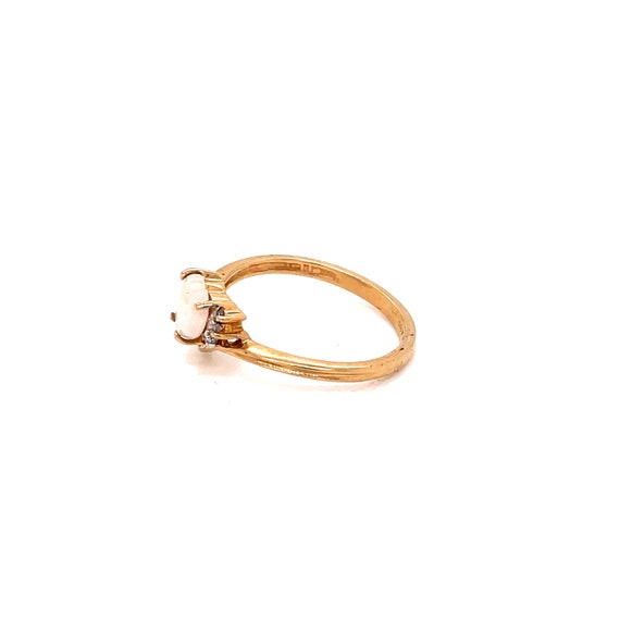 10K Yellow Gold Heart-cut Opal Ring - image 3