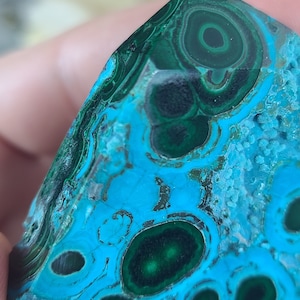 Malacolla Tower, chrysocolla tower, malachite tower, botryoidal tower