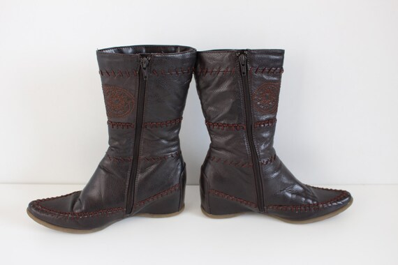 Braun Leder Stiefel Damen Vintage Mokassin Keil Western Stiefel punziert bestickt Hippie Boho Festival Boots Uk 3,5 Eu 36 Us 5.5 Braun Leder Stiefel Damen Vintage Mokassin Keil Western Stiefel punziert bestickt Hippie Boho Festival Boots Uk 3,5 Eu 36 Us 5.5