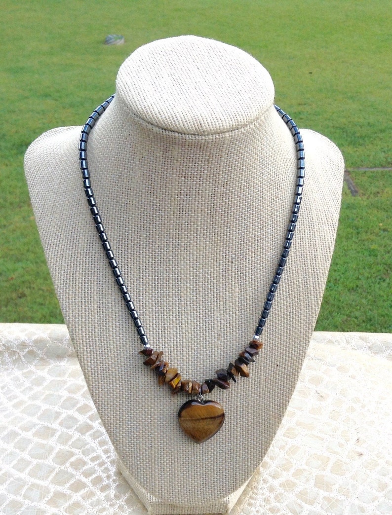 Hematite Chip Gemstone Heart Necklace Women Heart Pendant Necklace Hematite Necklace Hematite Jewelry Valentine Gift Mother/'s Day Gift