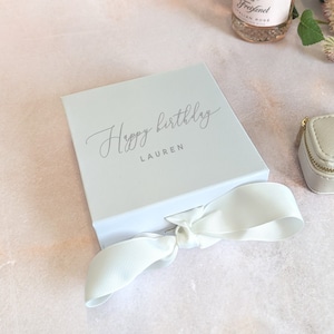Caja de regalo de cumpleaños personalizada - Pequeña - Lámina auténtica