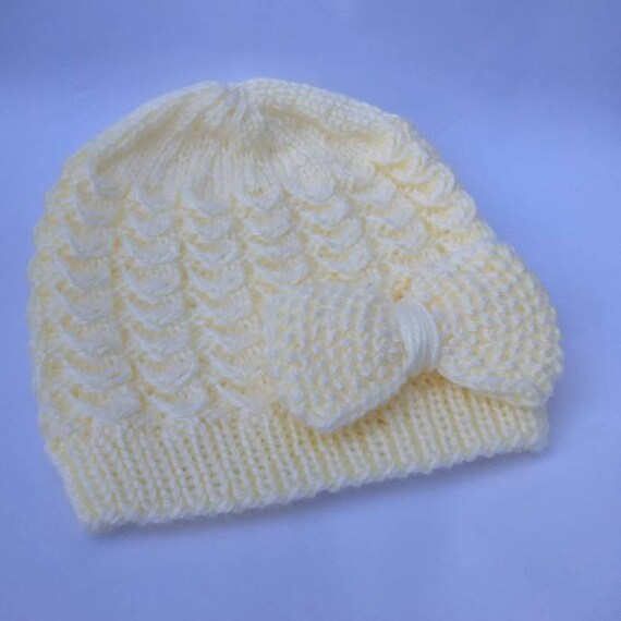 Handmade Crochet Baby Girl Hat Newborn 0-3 Months ivory pink off white
