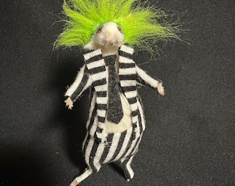 Taxidermied Beetlejuice Mouse