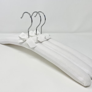 Padded Hangers, White Pique, Bridesmaid's Hangers, Bride's Hanger, Wedding Hangers, White Hangers, Closet Organization, Set of 3