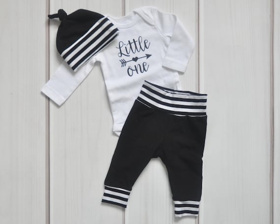 monochrome baby clothes