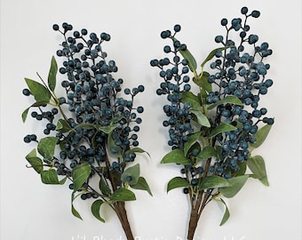 Blueberry with Leaves  Powdered 18" Pick/Spray/Stem