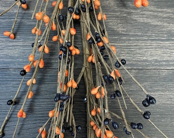 Orange and Black Pip  Berry Garland, Country Garland, Floral Garland, Fall Garland, Halloween Garland