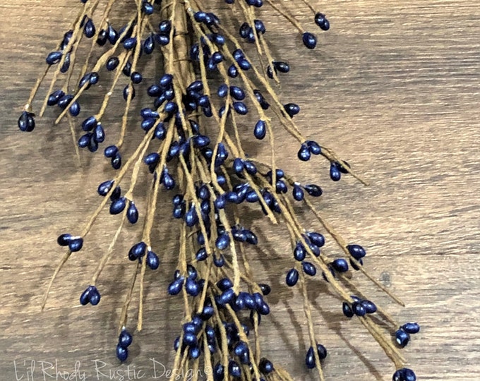 Navy Blue Pip Berry Garland