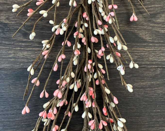 Pink and Cream Pip  Berry Garland