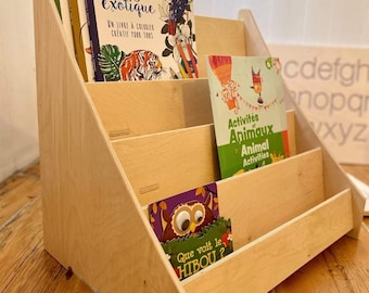 Wooden Mini library made in Canada Québec - Book storage