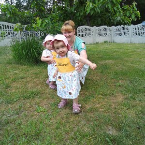 Children's apron, different patterns with the child's name image 8