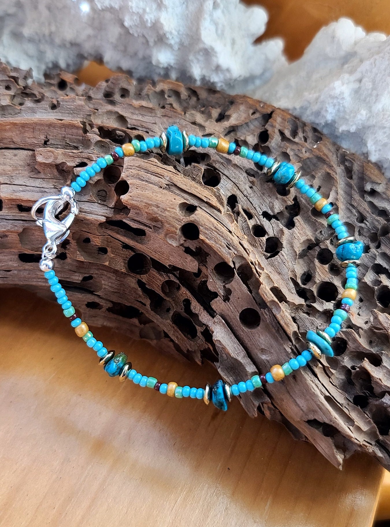 Beaded Bracelet. Bohemian Loom Bracelet. American Indian. Seed Beads. Loom Bracelet Arrow Motifs. Beige, Blue, Bronze