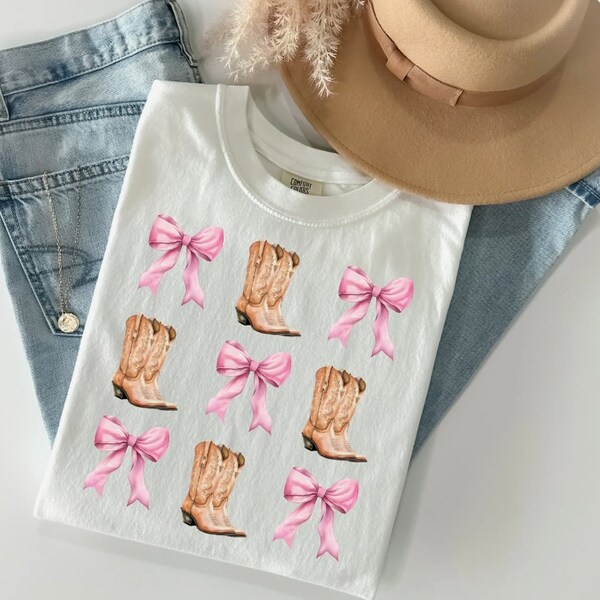 Cowboy boots and bows tee