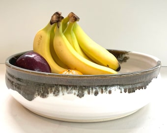 Shallow Bowl in 4 sizes and 9 glaze options...find the perfect size for fruit, pasta, salad, side dish or save on 8",10",12"  Nesting Set