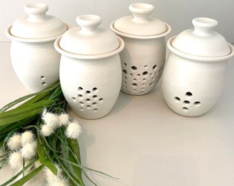 Garlic Keepers in Matte White Glaze