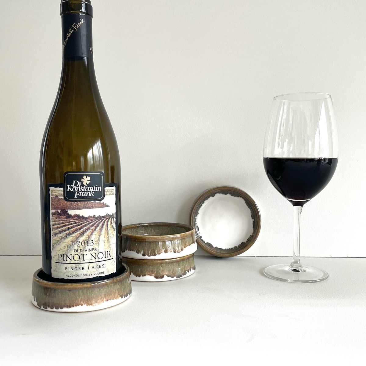 Wine Bottle Coaster | White/Irish Gray