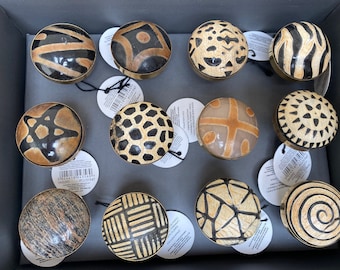 Abstract Patterned Door /Cabinet Knobs