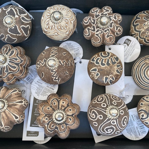 Neutral Colours Decorative Matt Ceramic Doorknobs - 12  Varieties Sold Individually