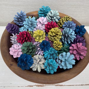 Pigne piccole spruzzate - Confezione da 30 - Scelta di colori: Oro, Argento, Oro rosa, Rame, Rosso, Blu, Bianco, Turchese, Rosa, Giallo, Grigio, Verde
