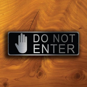 Cartello NON ENTRARE, Cartello Non entrare, Cartelli per porte, Cartello per porta Non entrare, Cartello Vietato l'ingresso, Cartello per porta aziendale, Arredamento per ufficio, Non entrare immagine 1