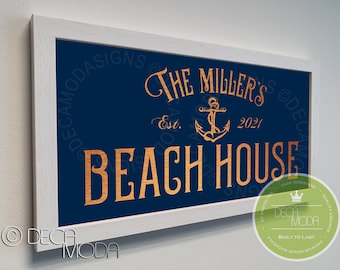 "Personalisiertes ""Strandhaus"" Schild, gebürstetes Metall-Finish, Holzrahmen."
