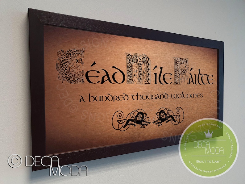 Cead Mile Failte Schild: Irish Welcome, Gebürstetes Metall, Holzrahmen Bild 1