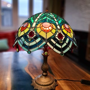 Lámpara de vidrieras hecha a mano, decoración del hogar, lámpara de mesa, plumas de pavo real