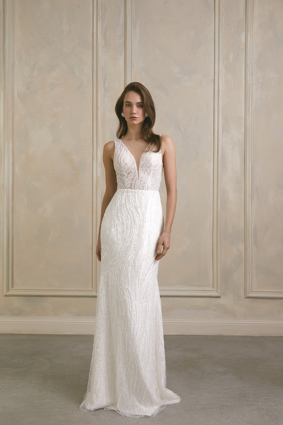 Illusion V-neck Mermaid Wedding Dress With Beaded Lace and a Low Back,  Embroidered Wedding Dress, Wedding Gown Mira - Etsy
