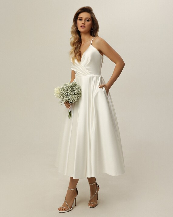 White Satin Dress for Bridal Events - Minimalist Courthouse Wedding & Reception - Midi Cocktail Dress - Etsy Denmark White Satin Dress for Bridal Events - Minimalist Courthouse Wedding & Reception - Midi Cocktail Dress - Etsy Denmark