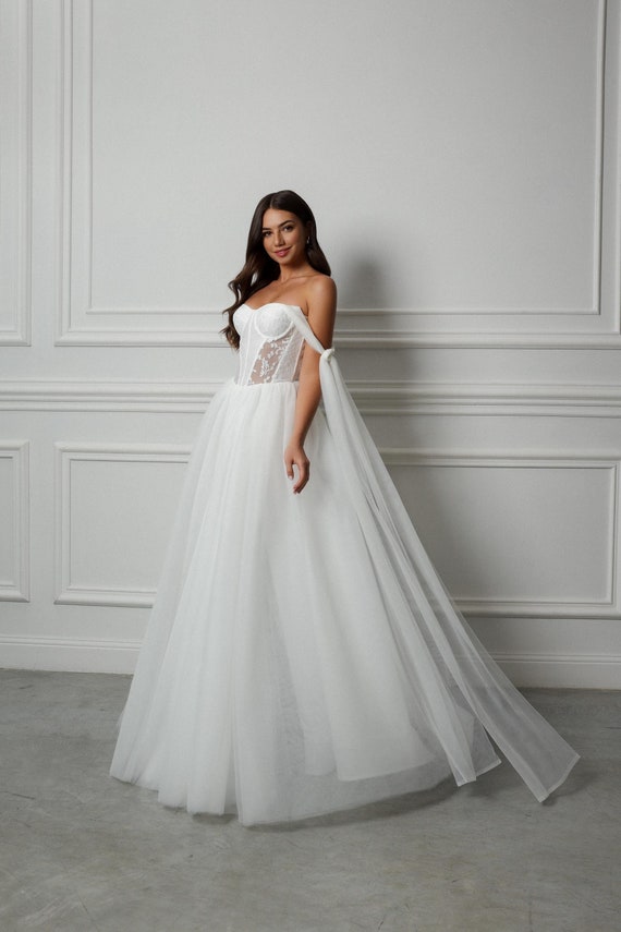 Vestido de novia con corsé de encaje y alas de tul, vestido de