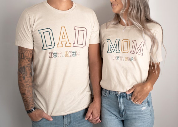 Mom And Dad Est Shirt, Custom New Mom & Dad To Be Gift, Pregnancy Announcement Shirts, Mothers Day Fathers Day, Unisex Graphic Tee