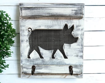 Pig Kitchen Decor Decorative Wall Hook Apron Holder Distressed Wood Sign Rustic Wooden Wall Art