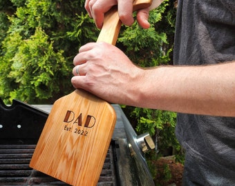 Wooden BBQ Scraper - Cedar Scraper - Grill Cleaner  - Gifts For Fathers