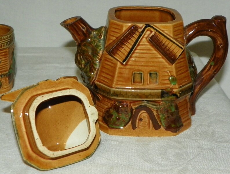 Charming Vintage Windmill Teapot with Six Matching Cups Glasses Made in Japan 1950/'s Collectible Set Gift Ideas