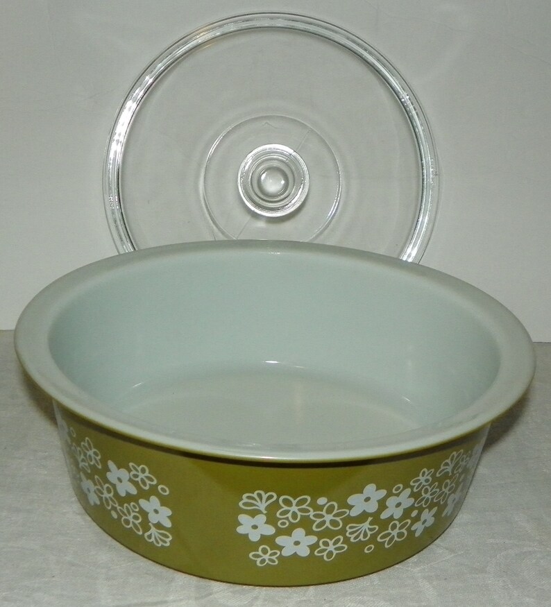 Pyrex Big Bertha Spring Blossom Crazy Daisy Four Quart Casserole Dish 664 with Lid 664C