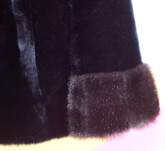 Vintage 1960s Faux Fur Cape Dark Brown | Small/Me… - image 4