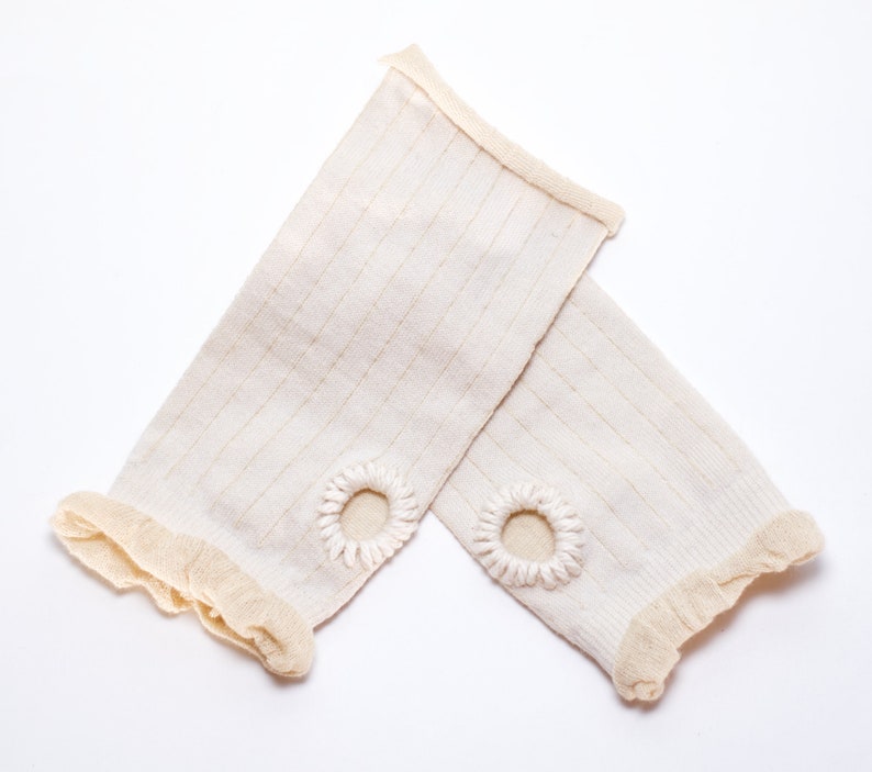 Cream and Brown Ruffled Fingerless Gloves image 4