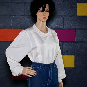 Vintage 1980s Lace Collar Ivory Blouse Medium 17 image 2