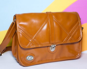 Vintage 70s/80s Tan Brown Cougar Shoulder Bag