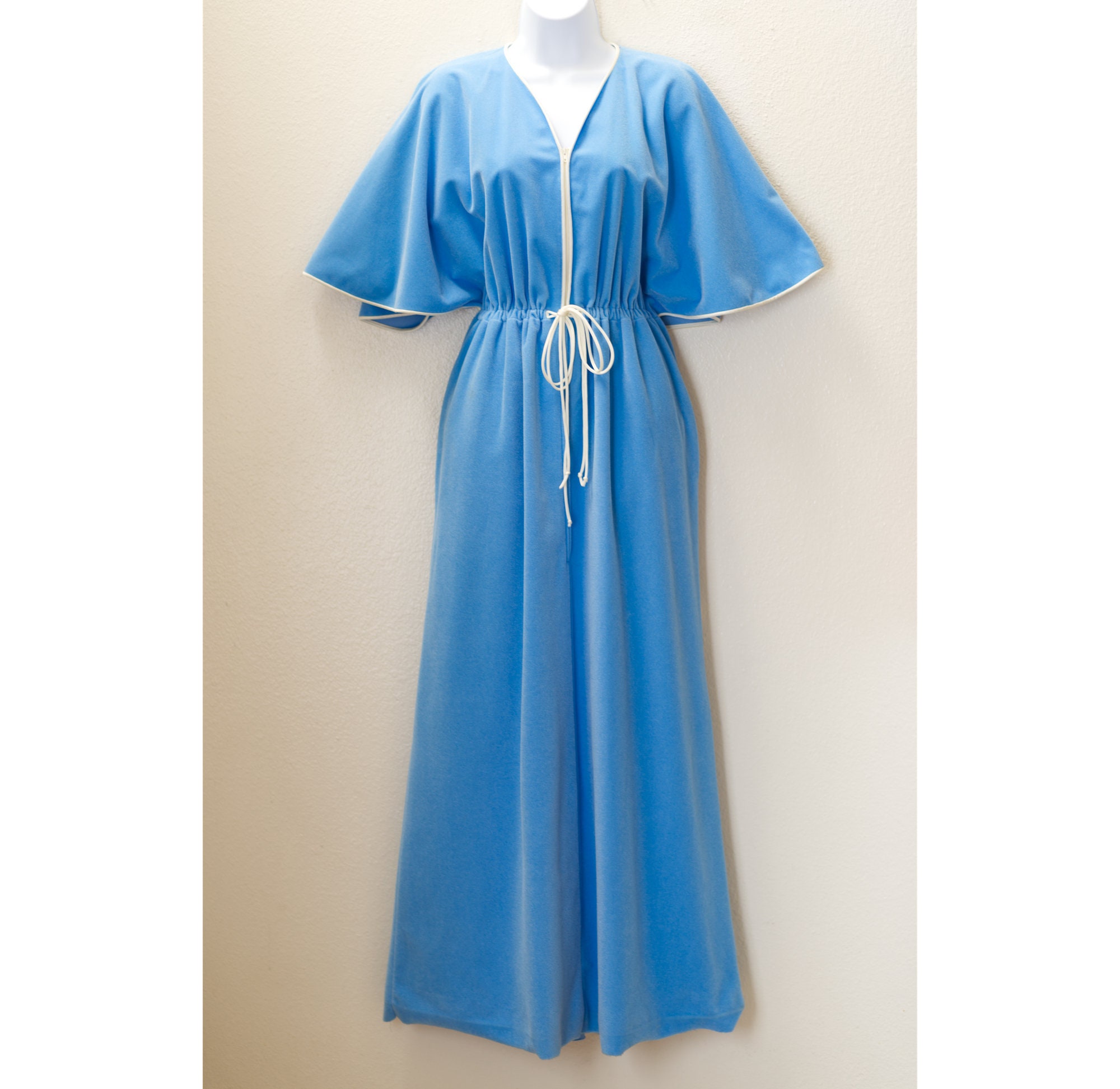 Vintage 1970s Blue Batwing Robe / Housecoat Medium 7 - Etsy