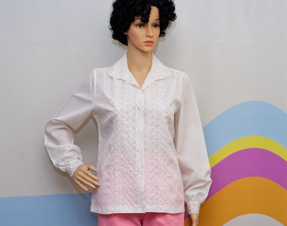 Vintage 1970s Off-White Eyelet Blouse | Medium | 1 - image 3